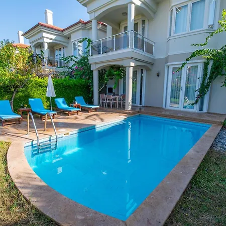 Sunset Beach Villas And Apartments-3